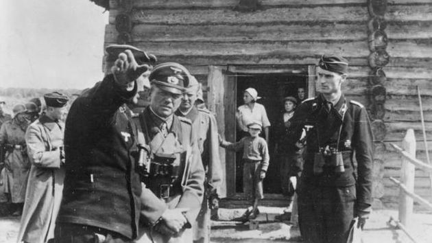 Hitler invade a União Soviética