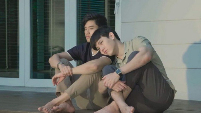 Dark Blue Kiss (2019)