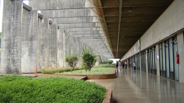 Universidade de Brasília (UNB)